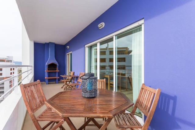 Apartment Casa Azul, Fast Wi-fi, Airco, Pool & Bbq Near The Da Rocha *