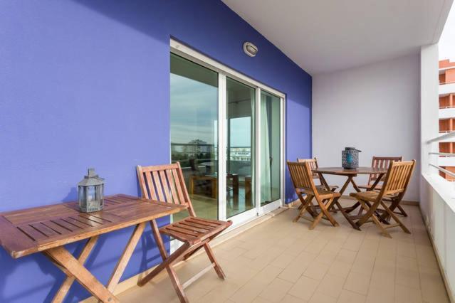 Casa Azul, Fast Wi-fi, Airco, Pool & Bbq Near The Da Rocha * Portimao